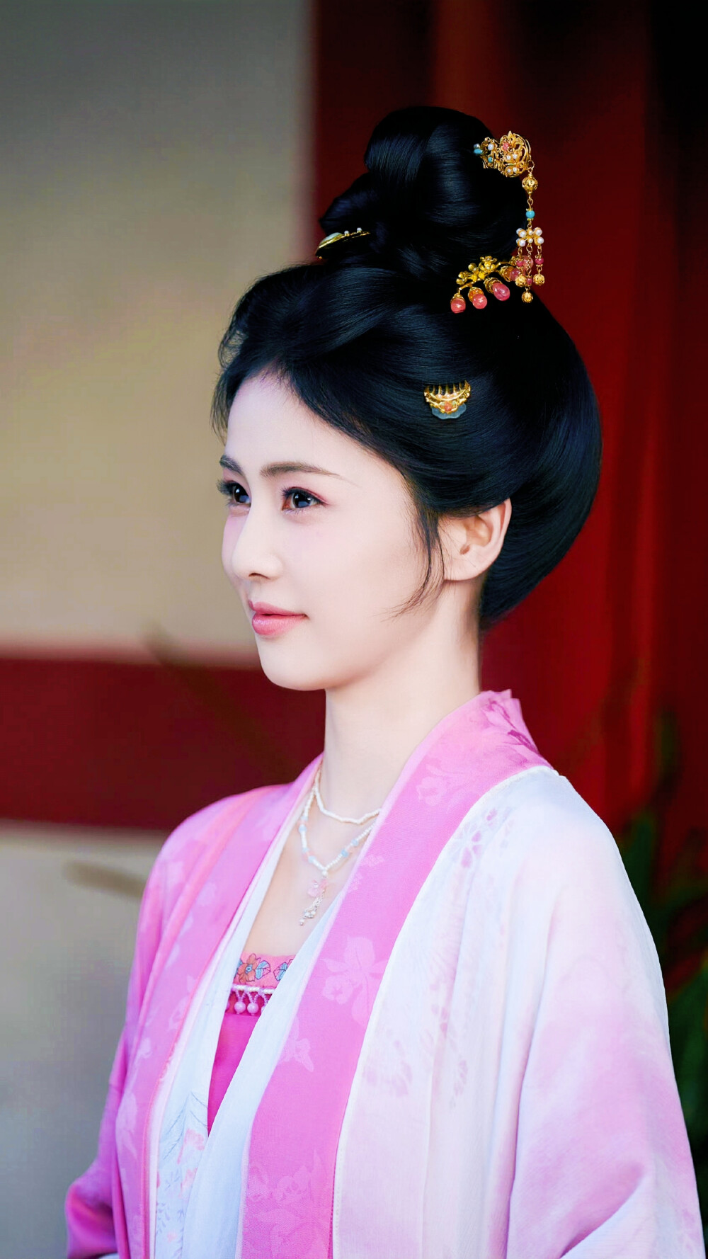 莫离