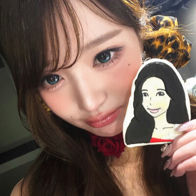 张元英