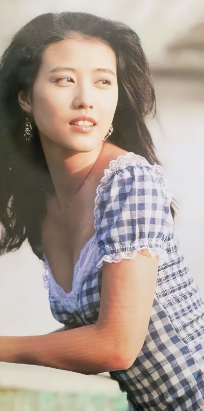 周海媚