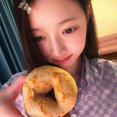 张元英