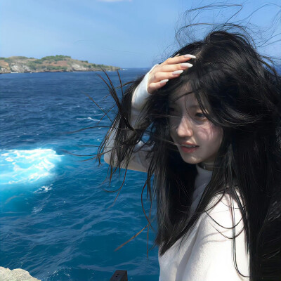 悄悄退场