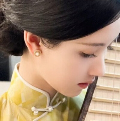 甄甄