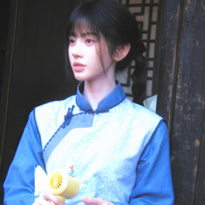 鞠婧祎