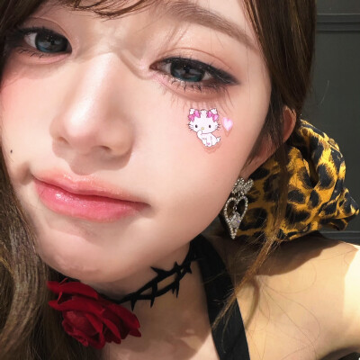 张元英