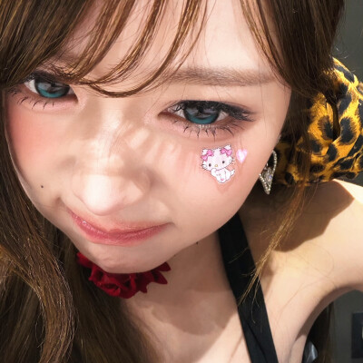 张元英