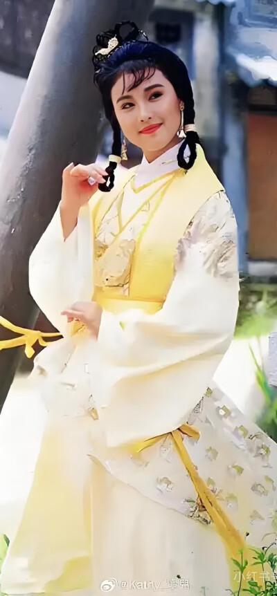 周海媚