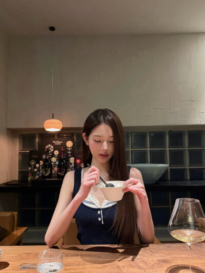 张元英 wonyoung