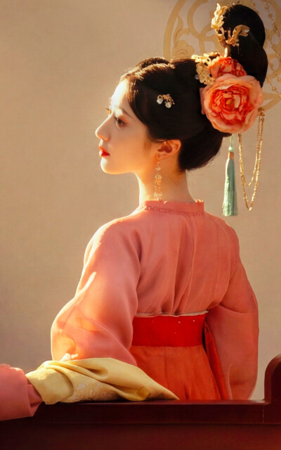 黄奕
