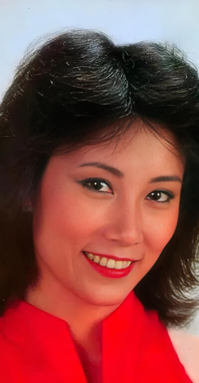 汪明荃