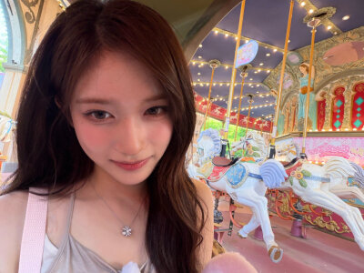 李瑞 leeseo