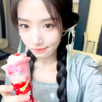 卢昱晓