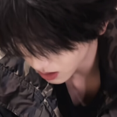 穿过几条街