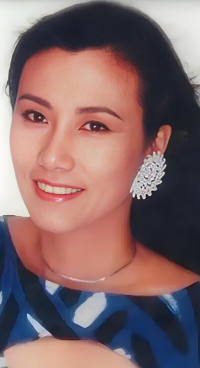 汪明荃