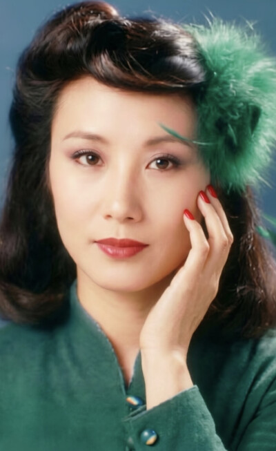 汪明荃
