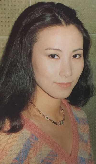 汪明荃