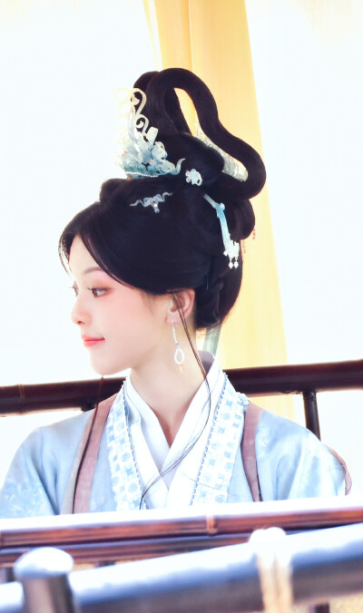 杨超越