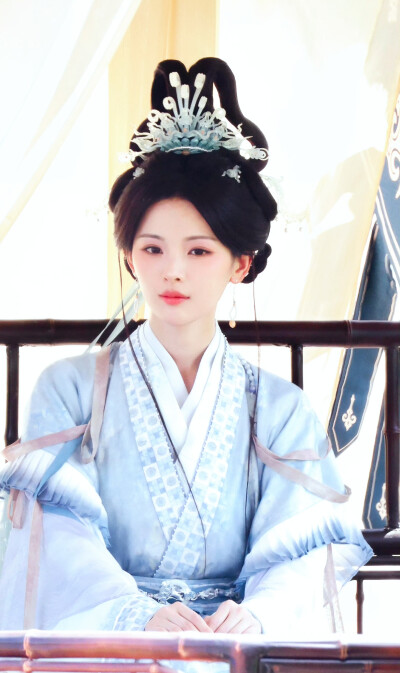 杨超越