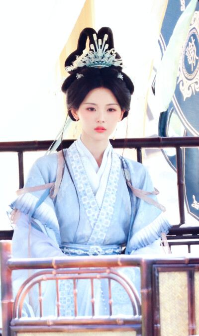 杨超越