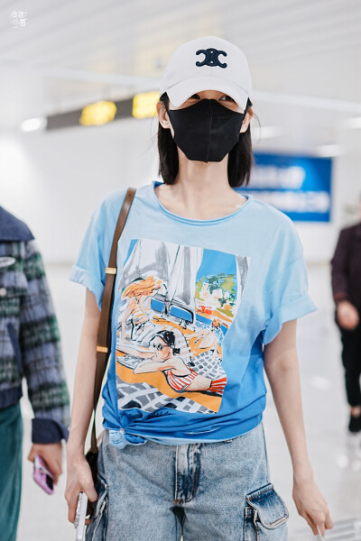 李一桐