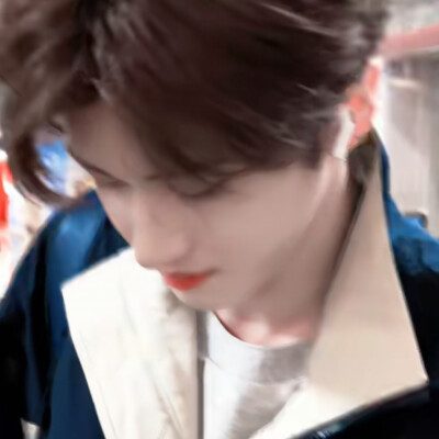 闫桉
