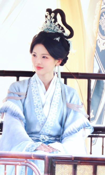 杨超越