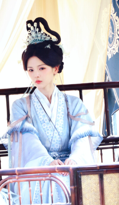 杨超越