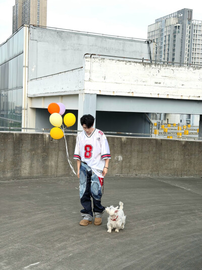 任豪