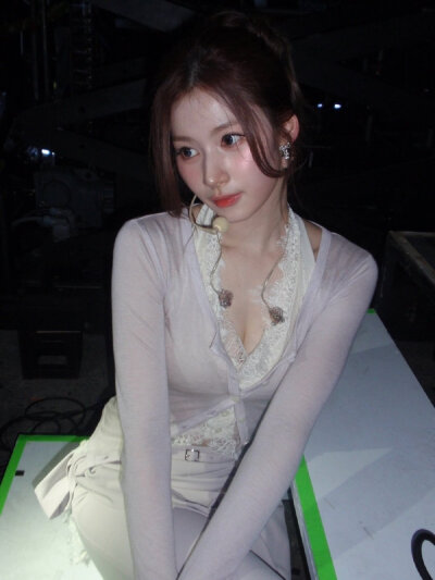凑崎纱夏 sana