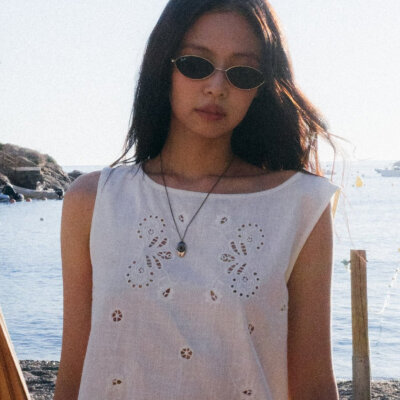 JENNIE