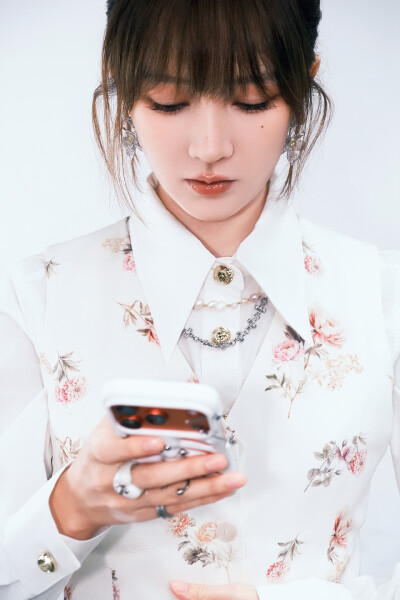 孟佳