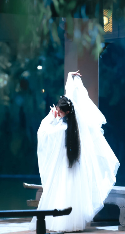 鞠婧祎