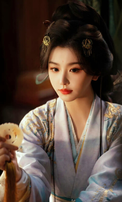 孔雪儿