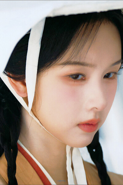 翘楚 陈都灵∣楚朝