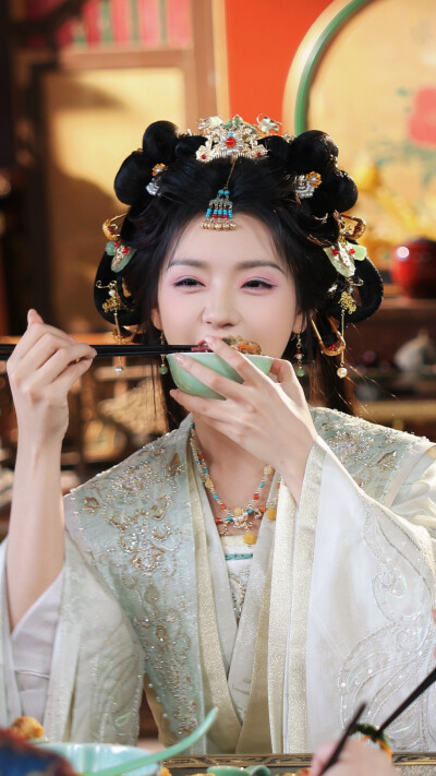 王云云