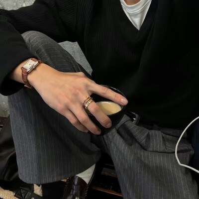 头像丨男头 人需要无数个这样的瞬间