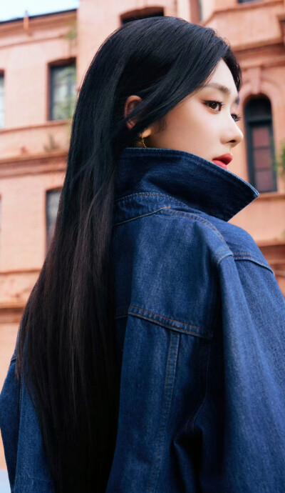 王影璐