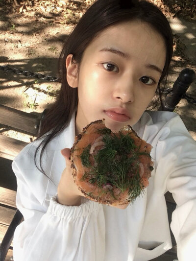 安宥真 yujin