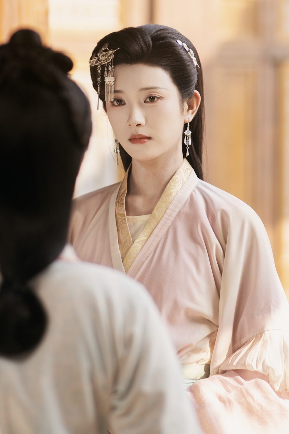 碎玉谋 卢鹿鹿∣许婉若