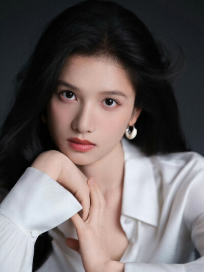 张婧仪