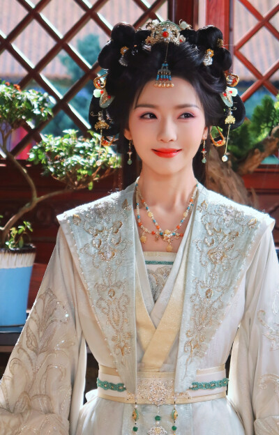 王云云