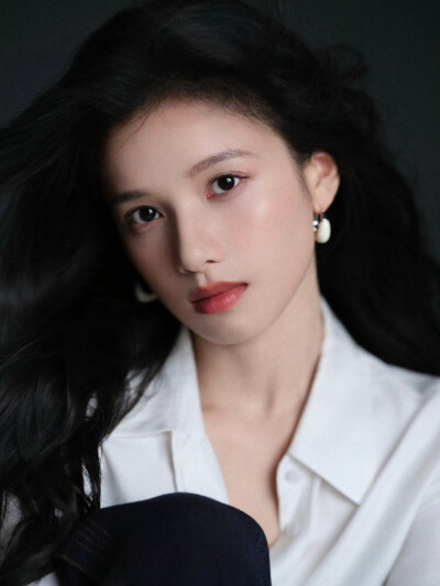 张婧仪