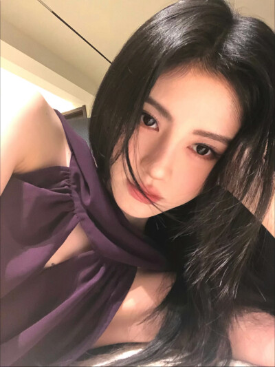 鞠婧祎