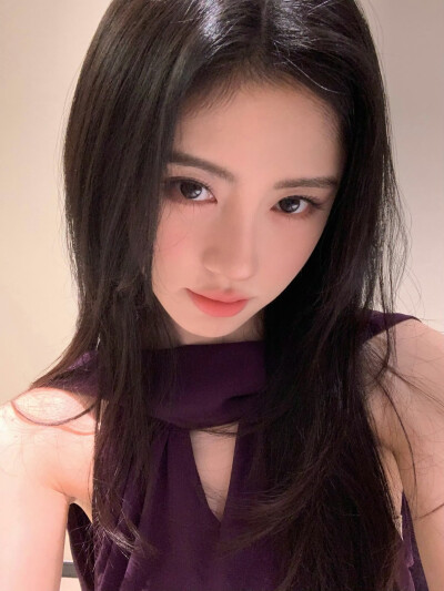 鞠婧祎