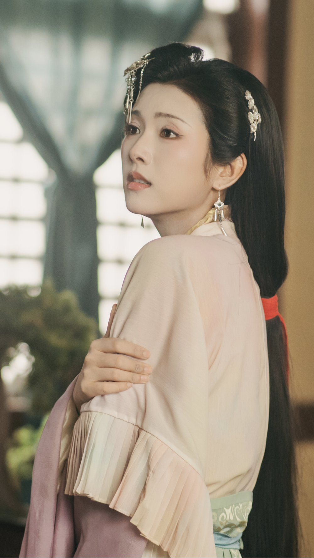 碎玉谋 卢鹿鹿∣许婉若
