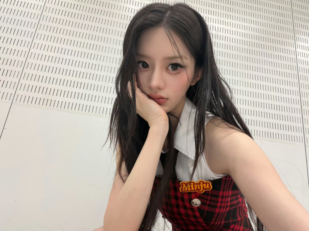 MINJU 自拍