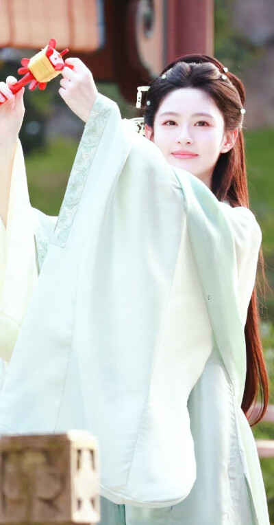 赵晴