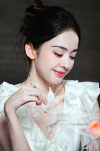 娜扎