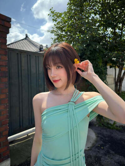 宋雨琦INS更新