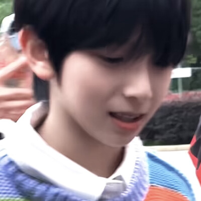 小小的小孩