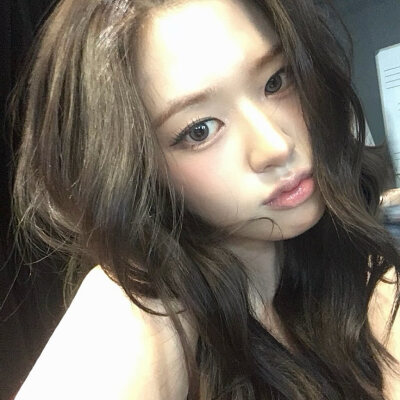 安宥真 yujin